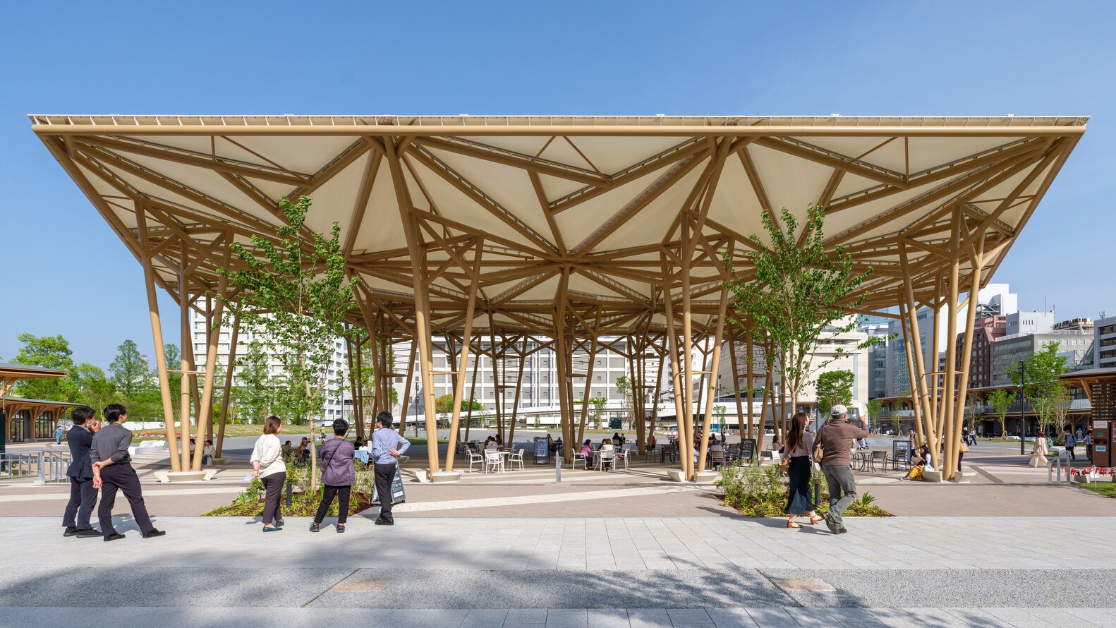 Hiroshima Gate Park / TAISEI DESIGN Planners Architects & Engineers